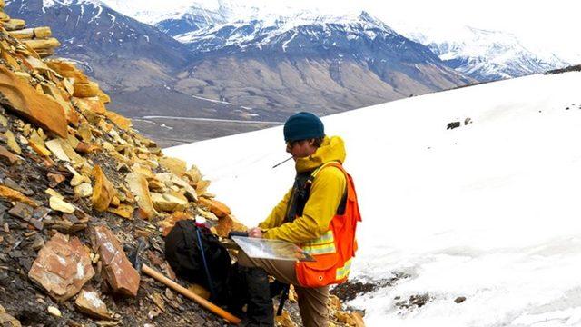 Küresel ısınmayı fırsat bildiler: Eriyen buzullarda ‘hazine avı’! Jeff Bezos, Bill Gates…