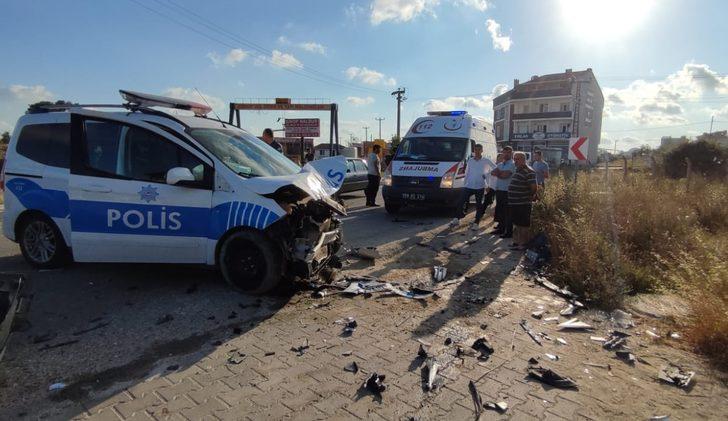 Tekirdağ'da hafif ticari aracın çarptığı polis otosundaki 2 polis yaralandı G1