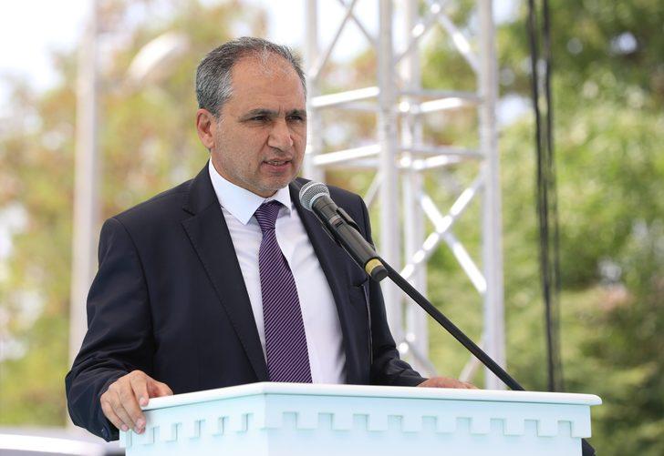 Milli Eğitim Bakanı Özer, tüm ders kitaplarının illere gönderildiğini açıkladı: G4