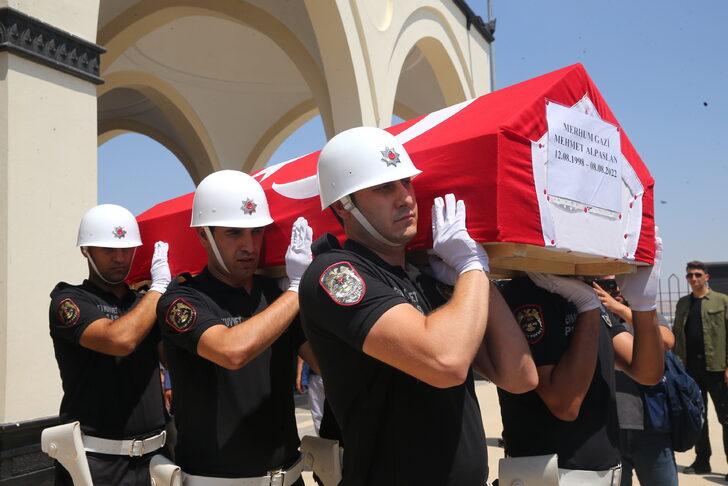 Gaziantep'te yaşamını yitiren 15 Temmuz gazisi gencin cenazesi toprağa verildi G4