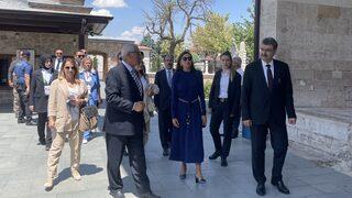 Azerbaycan Cumhurbaşkanı Aliyev'in eşi Mihriban Aliyeva Mevlana Müzesi'ni ziyaret etti