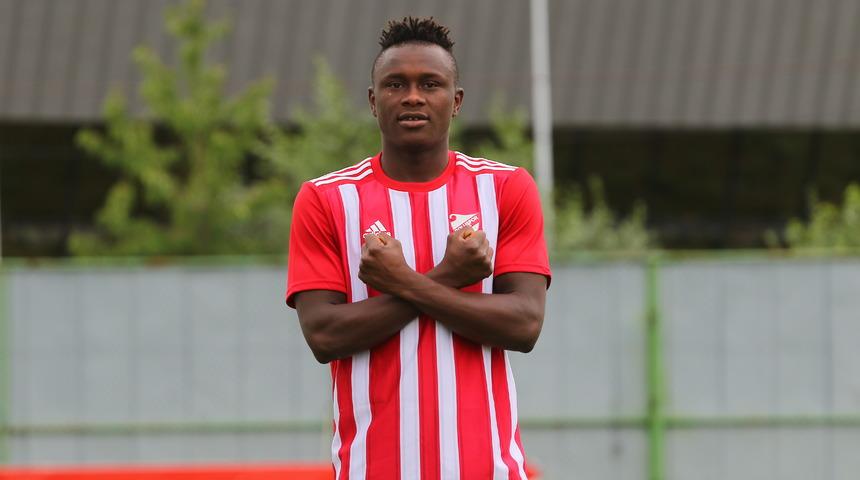 Boluspor, Naby Youssouf Oulare ile 5 yıllık sözleşme imzaladı