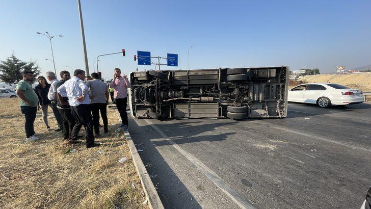 Kahramanmaraş'ta işçi servisi devrildi, 4 kişi yaralandı G2