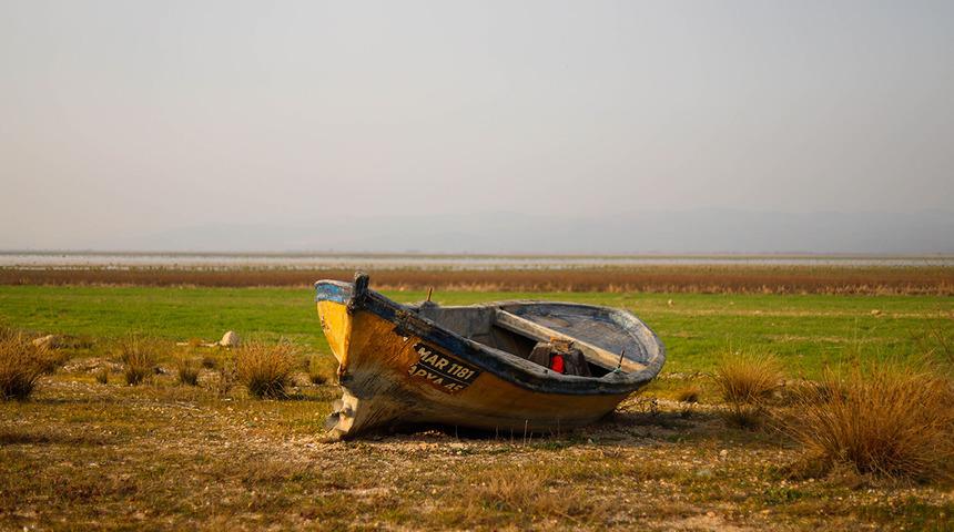 2 yıldır su kaybı nedeniyle kurumuştu! Marmara Gölü, TİGEM'e tahsis edildi...