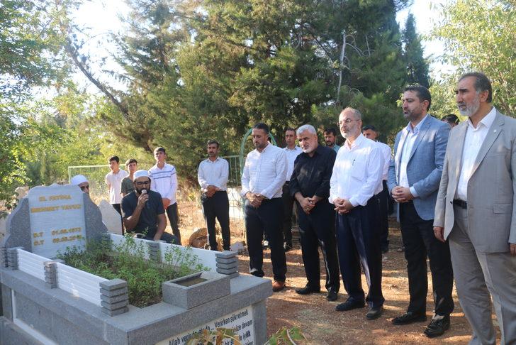 HÜDA PAR Genel Başkan Yardımcısı Mehmet Yavuz mezarı başında anıldı