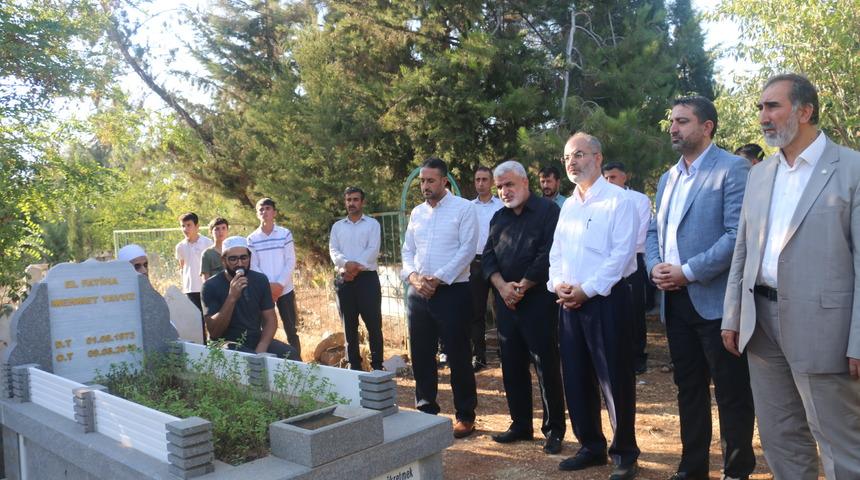 HÜDA PAR Genel Başkan Yardımcısı Mehmet Yavuz mezarı başında anıldı