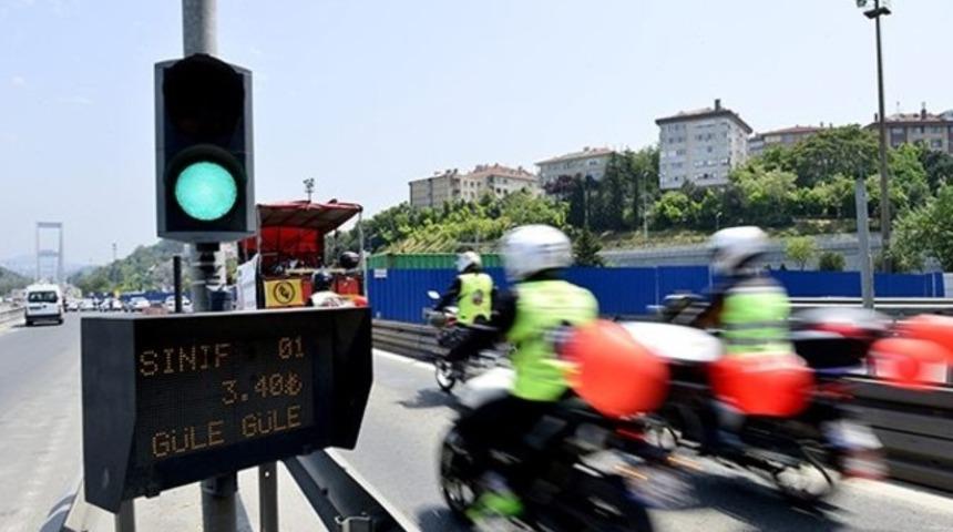 Motosikletçilerden HGS eylemi