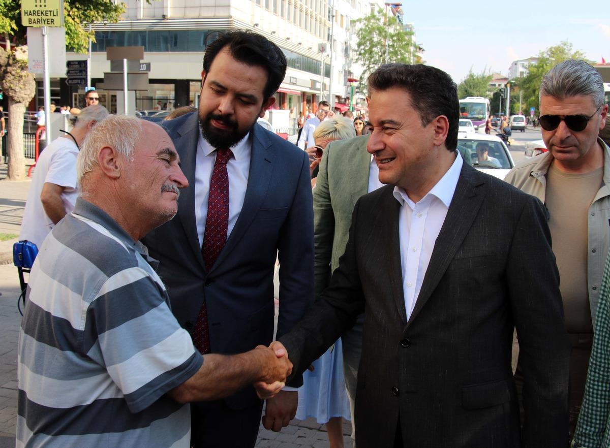 DEVA Partisi Genel Başkanı Babacan, Uşak'ta parti binasının a&ccedil;ılışına katıldı