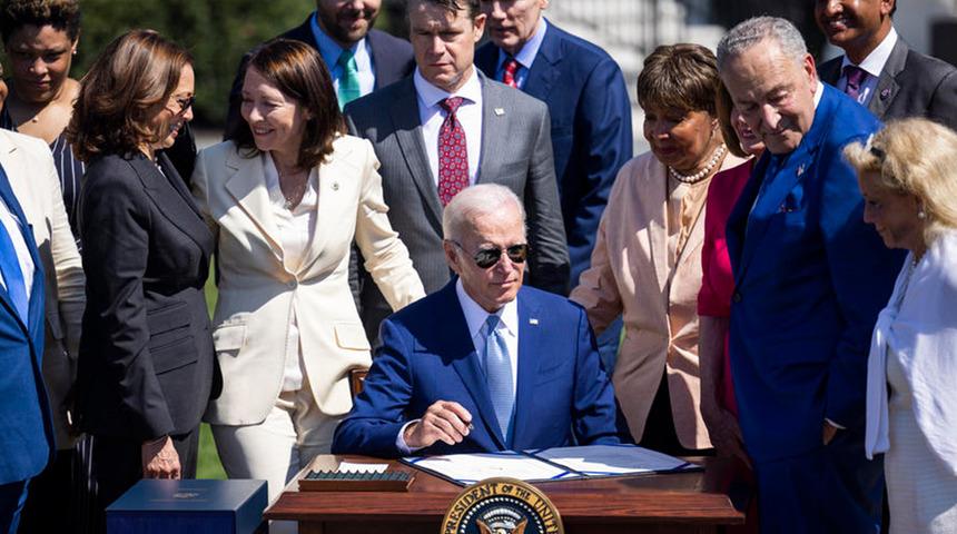 ABD Başkanı Joe Biden'dan kritik hamle! 280 milyar dolarlık Çip ve Bilim Yasası imzalandı