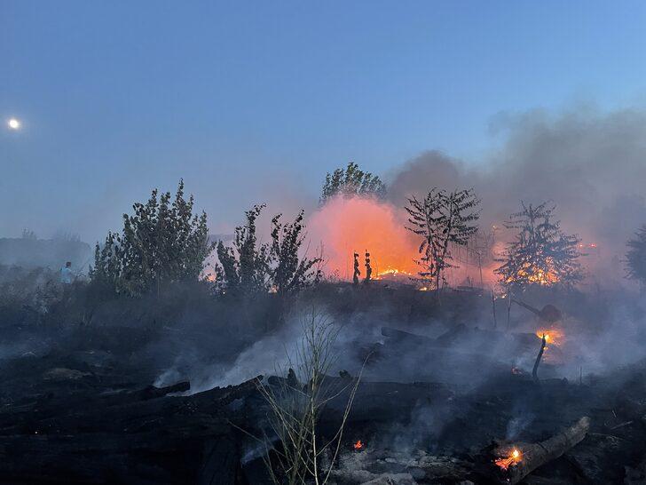 Edirne'de otluk alanda çıkan yangın ormana sıçramadan kontrol altına alındı G2