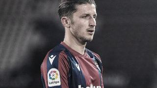 Trabzonspor'un yeni on numarası Enis Bardhi oldu! Enis Bardhi kimdir?