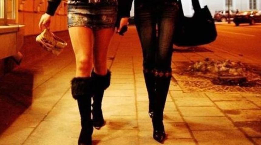 Fuhuş yaptırdıkları kadınların zorla hamile kalmalarını sağlıyorlarmış! Nedeni &ccedil;ok acı