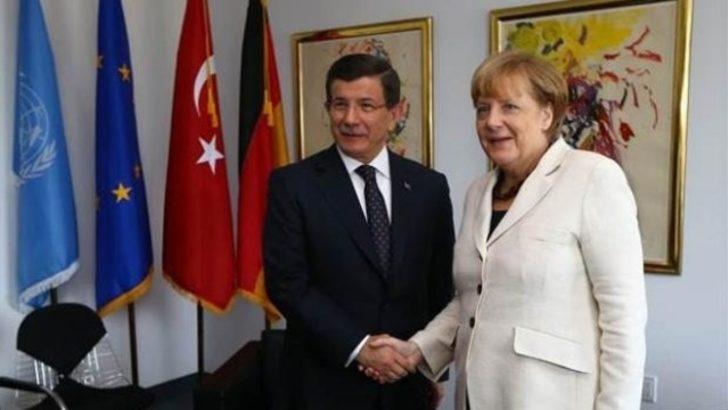 Başbakan Ahmet Davutoğlu, Merkel ile görüştü