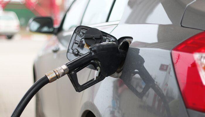 SON DAKİKA: Petroldeki gevşeme akaryakıta yaradı: 30 lirayı gören motorin fiyatına bir indirim daha geldi! (Güncel motorin ve benzin fiyatları)