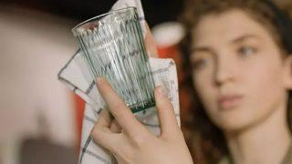 Makinede çizilmiş bardak sorununa son! Bu yöntem ile bardaklarınız yepyeni olacak