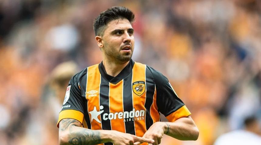 Ozan Tufan, Hull City'i ipten aldı! Sunderland karşısında 1 puanı son anlarda getirdi...