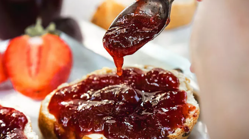 Aslında çok basit! Reçellerinizi koyulaştırmak için uygulamanız gereken yöntemler