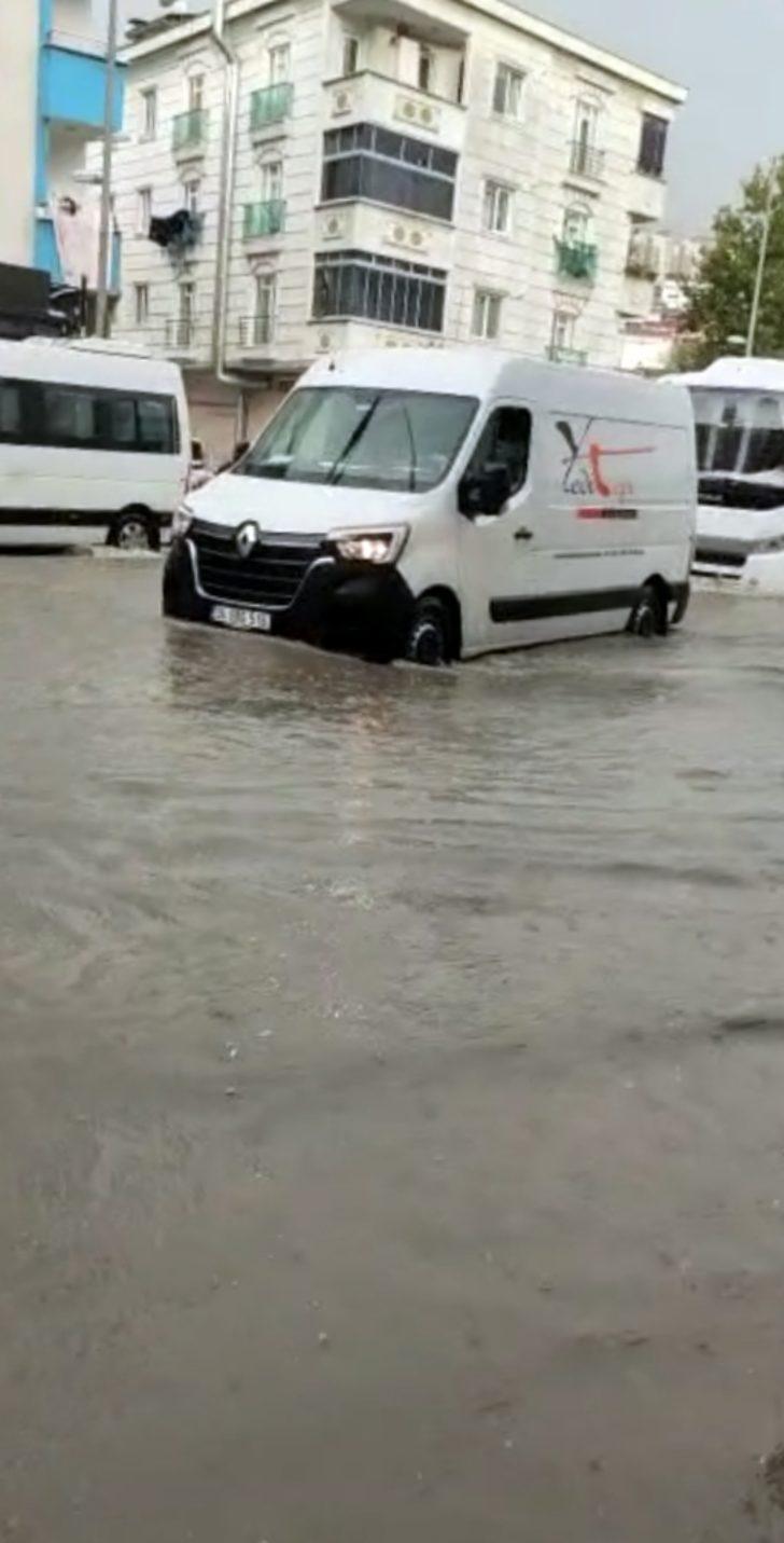 İstanbul'da yağış nedeniyle bazı yerleri su bastı G1