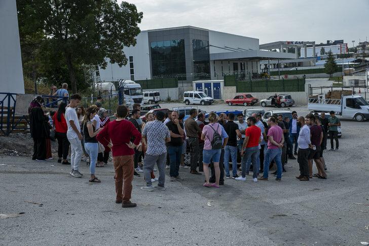 Ankara'da dolandırıldığını iddia eden grup fabrika önünde toplandı G1