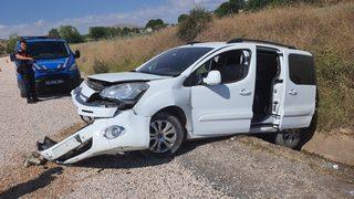 Tokat'ta sulama kanalına düşen hafif ticari araçtaki 5 kişi yaralandı