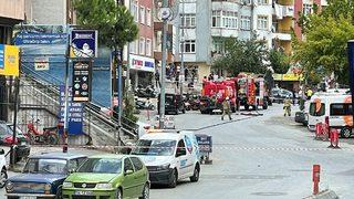 Kağıthane'de çalışma sırasında delinen doğalgaz borusu korkuya neden oldu
