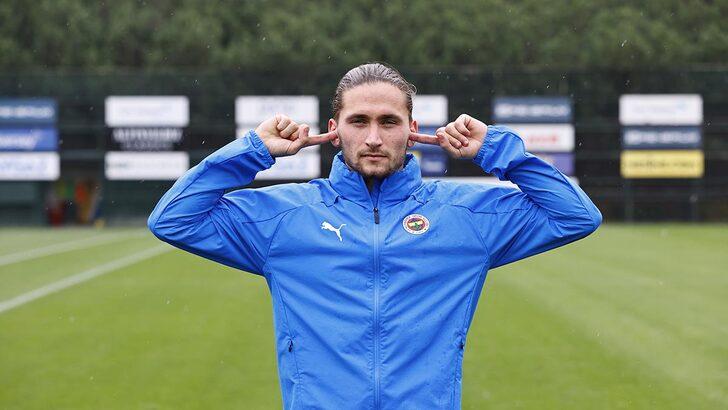 SON DAKİKA: Bu sözler çok konuşulur! "Fenerbahçe yerle bir edildi, Jesus'un transferleri geldiği gibi gidecek" G4