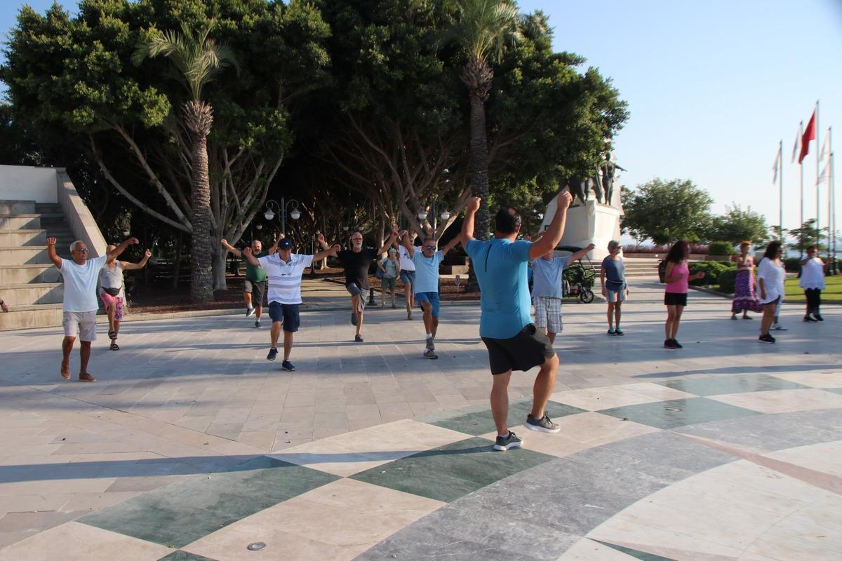 Bodrum'da y&uuml;zlerce kişi 30 Ağustos'ta aynı anda zeybek oynayacak