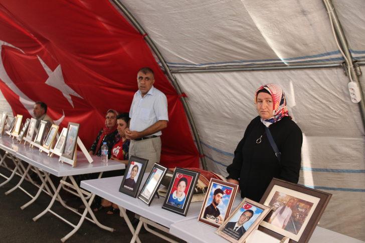 Diyarbakır anneleri bunaltıcı sıcakta evlatları için nöbet tutuyor G3