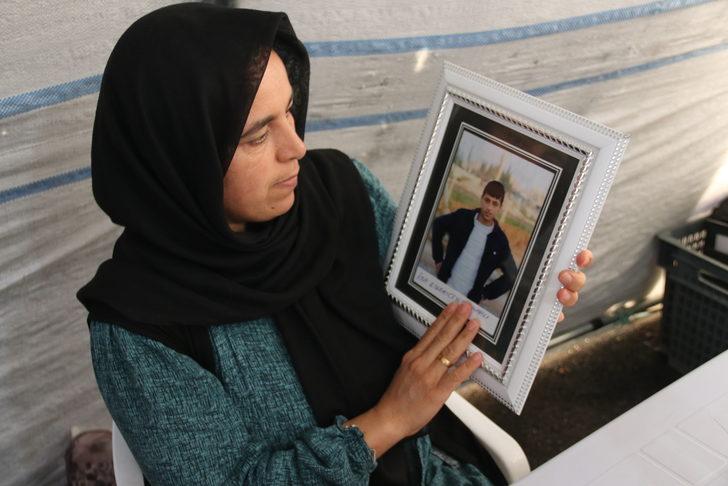 Diyarbakır anneleri bunaltıcı sıcakta evlatları için nöbet tutuyor G4