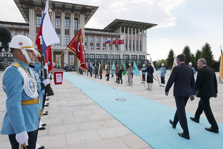 Cumhurbaşkanı Erdoğan, Slovenya Cumhurbaşkanı Pahor'u resmi törenle karşıladı G3