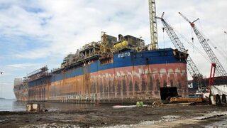 Rafineri gemisi Kuıto'nun sökümüne başlandı