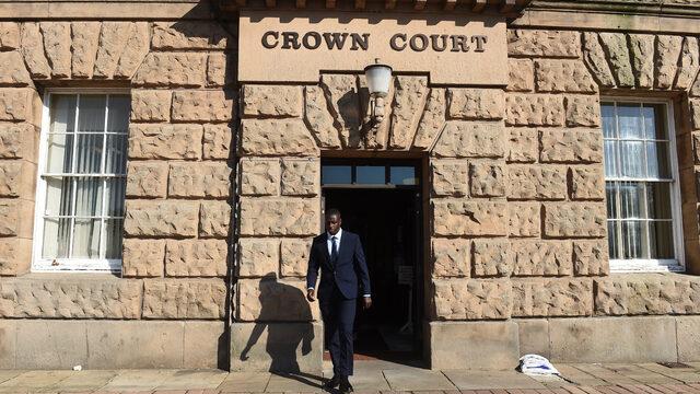 Manchester City yıldızı Benjamin Mendy'nin davası başladı! Kilitli 'panik odalarında' kadınlara tecavüz