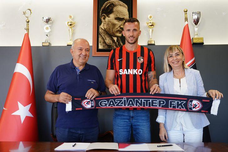 Gaziantep FK, Tomas Pekhart'ı transfer etti G3
