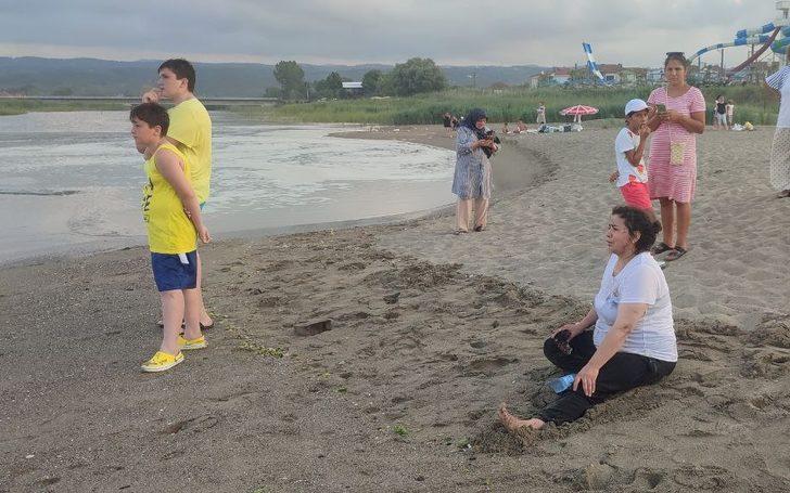 GÜNCELLEME - Sakarya'da denizde kaybolan 13 yaşındaki çocuğun cansız bedeni bulundu G4