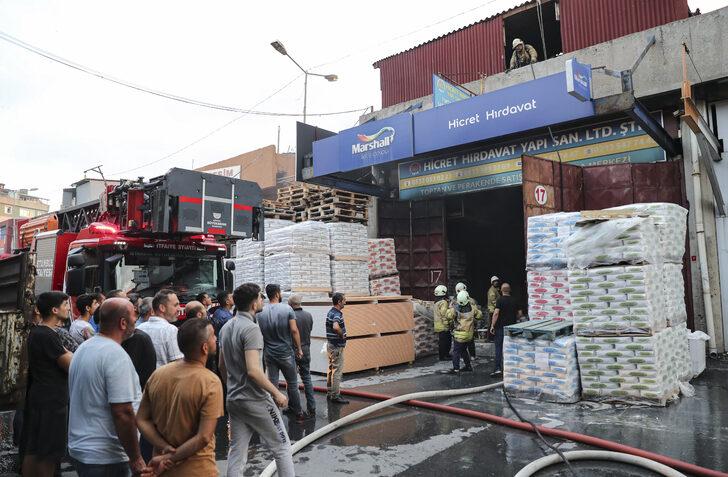 Zeytinburnu'nda aynı dükkanda bir gün arayla ikinci yangın G1