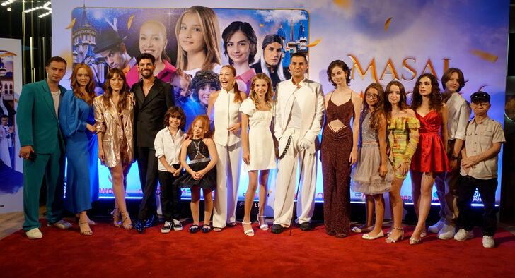 "Masal Şatosu: Gizemli Misafir"in galası yapıldı G2