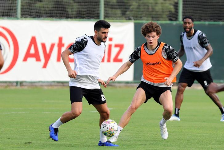 Alanyaspor, Beşiktaş maçının hazırlıklarına başladı G3