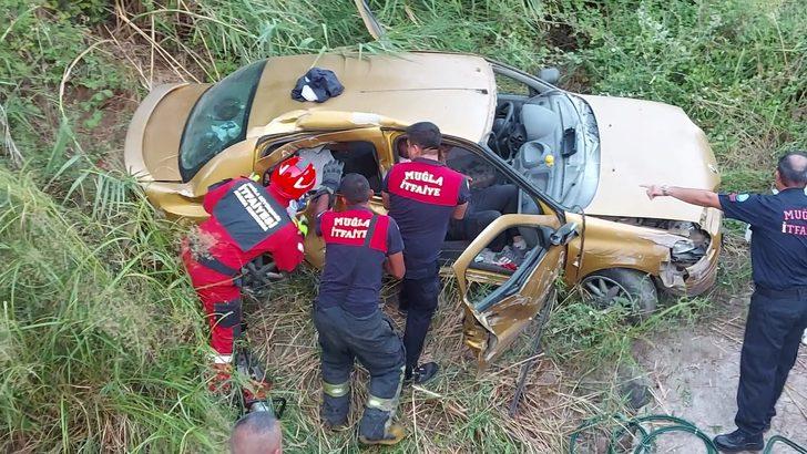 Muğla'daki otomobilin şarampole devrilmesi sonucu 4 kişi yaralandı G2