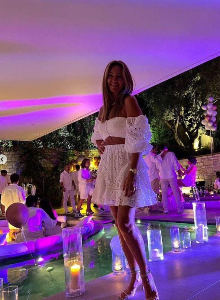 Yağmur Atacan karısı Pınar Altuğ'un bikinili halini paylaştı! "Direnemiyorum ben yaşlanacağım" G4