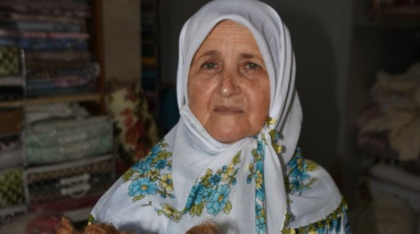 Çöpe atılacak yünlerin içinden servet çıktı! Yorgancı şaşkına döndü: Bana tuzak mı kuruldu?