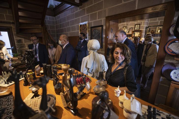 Türkiye'nin Afrika büyükelçileri Afrika Evi'ni ziyaret etti G3