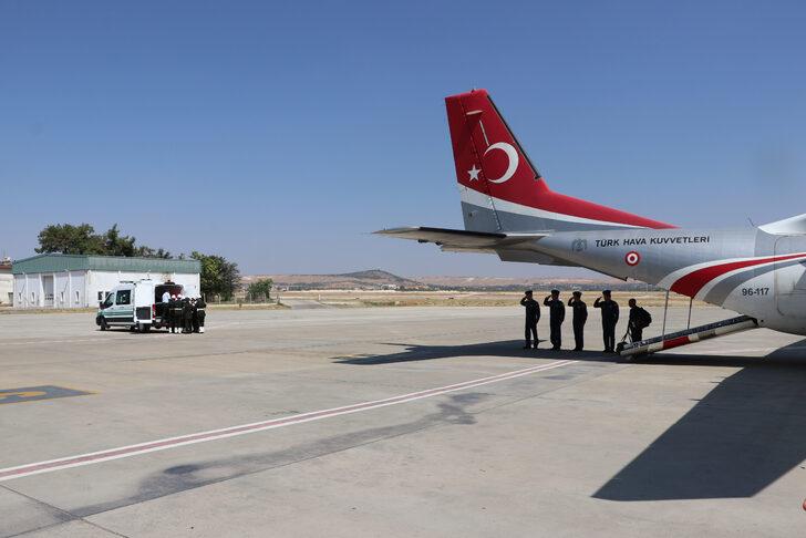 Şehit Şimşek'in naaşı Gaziantep'e getirildi G4