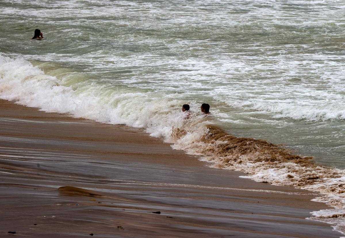 GRAFİKLİ - İstanbul'un Karadeniz'e a&ccedil;ılan sahillerindeki tehlike: "Rip akıntısı"
