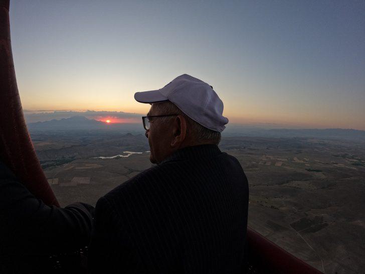 "Kayseri'nin Kapadokyası" Soğanlı Vadisi'nde sıcak hava balonu uçuşları başladı G4