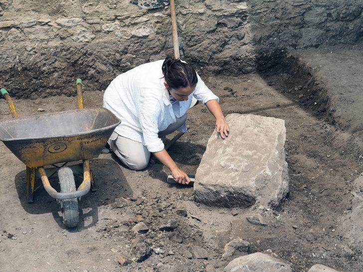 Antandros Antik Kenti'ndeki Roma villası ve nekropolis gün ışığına çıkarılıyor G1