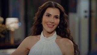 İyilik dizisinin Neslihan'ı Hatice Şendil bikinili tekne pozlarıyla yaktı geçti!