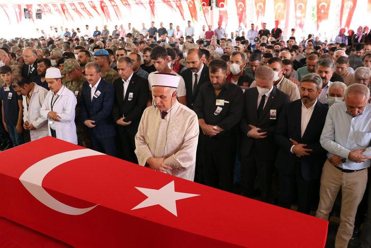 Şehit Mahsun Şimşek memleketi Gaziantep'te son yolculuğuna uğurlandı G5