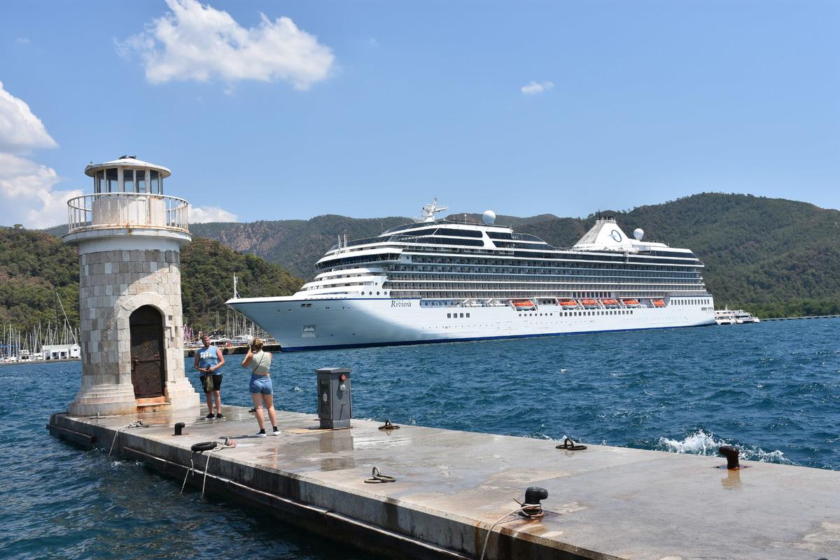 Marshall bayraklı kruvaziyer Riviera Marmaris'e yanaştırıldı