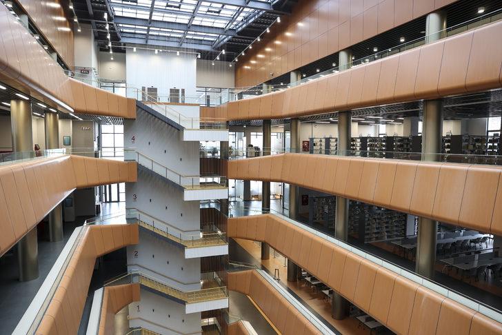 İstanbul Medeniyet Üniversitesi 3 bin kişilik modern kütüphanesine kavuşuyor G2