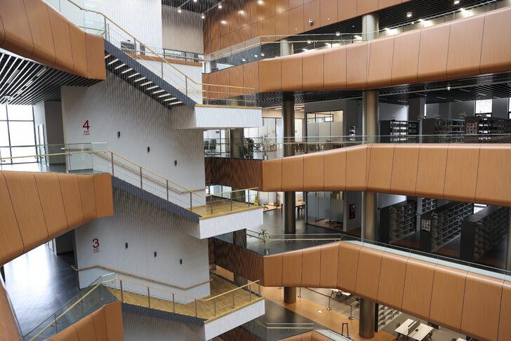 İstanbul Medeniyet Üniversitesi 3 bin kişilik modern kütüphanesine kavuşuyor G3